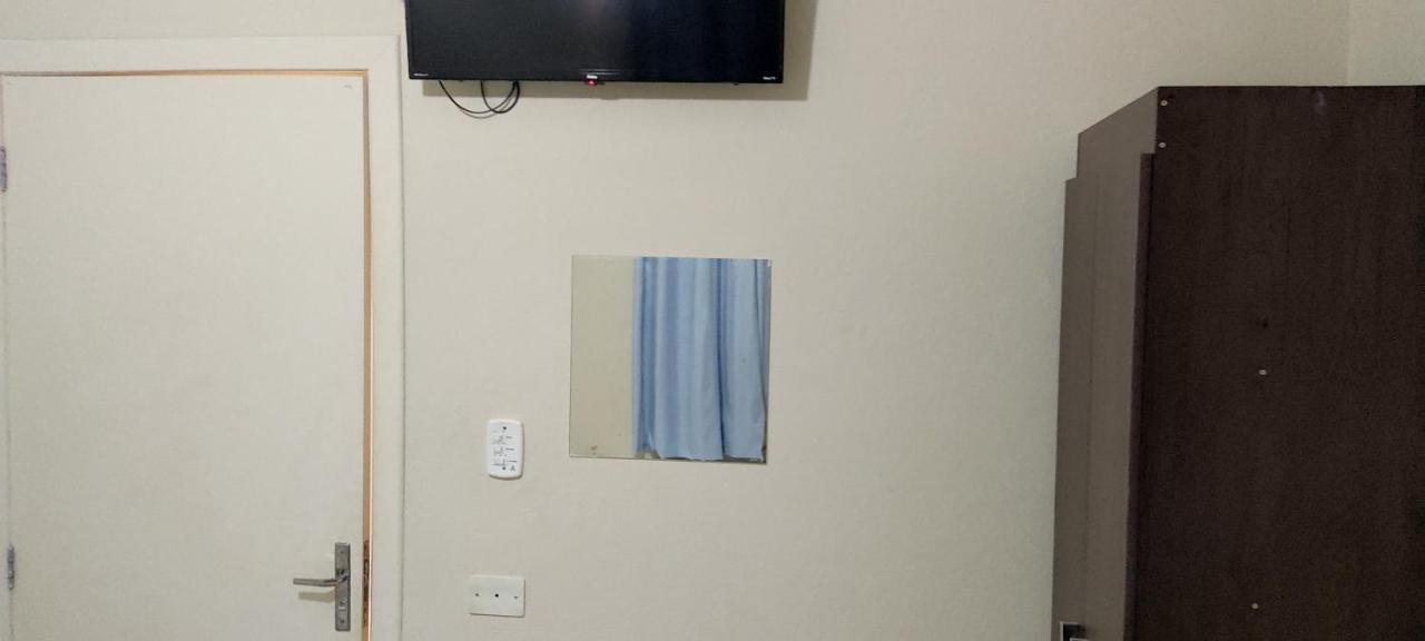 לונדרינה Hotel Gringos מראה חיצוני תמונה