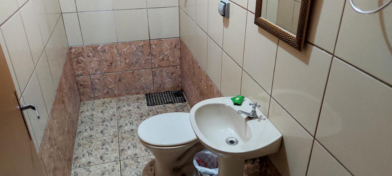 לונדרינה Hotel Gringos מראה חיצוני תמונה