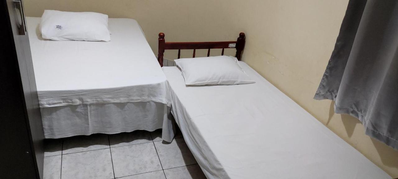 לונדרינה Hotel Gringos מראה חיצוני תמונה