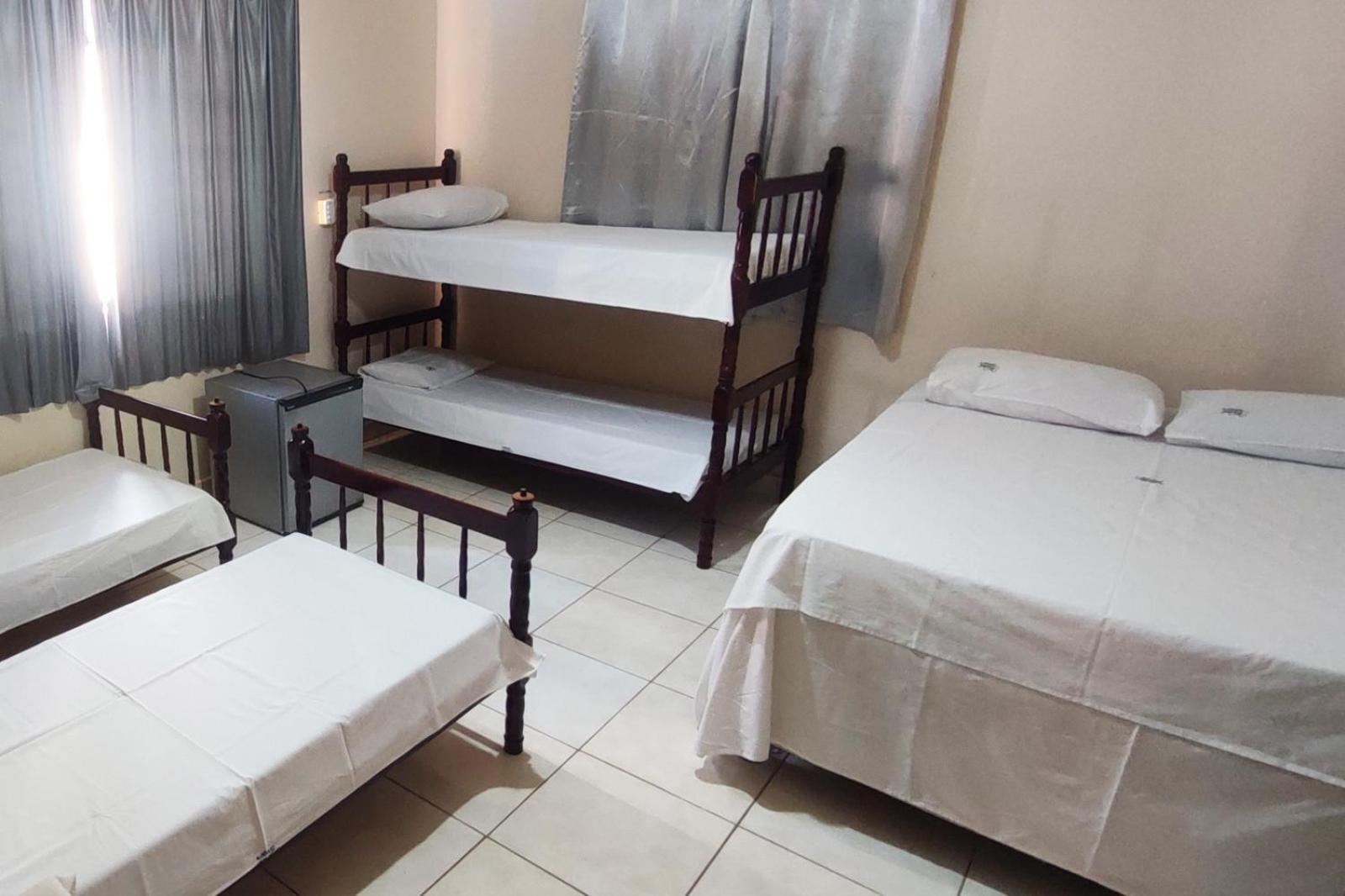 לונדרינה Hotel Gringos מראה חיצוני תמונה