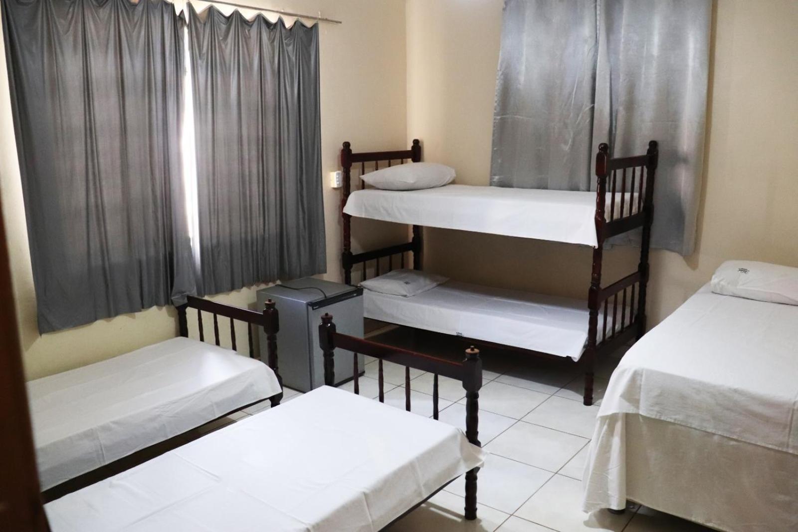 לונדרינה Hotel Gringos מראה חיצוני תמונה