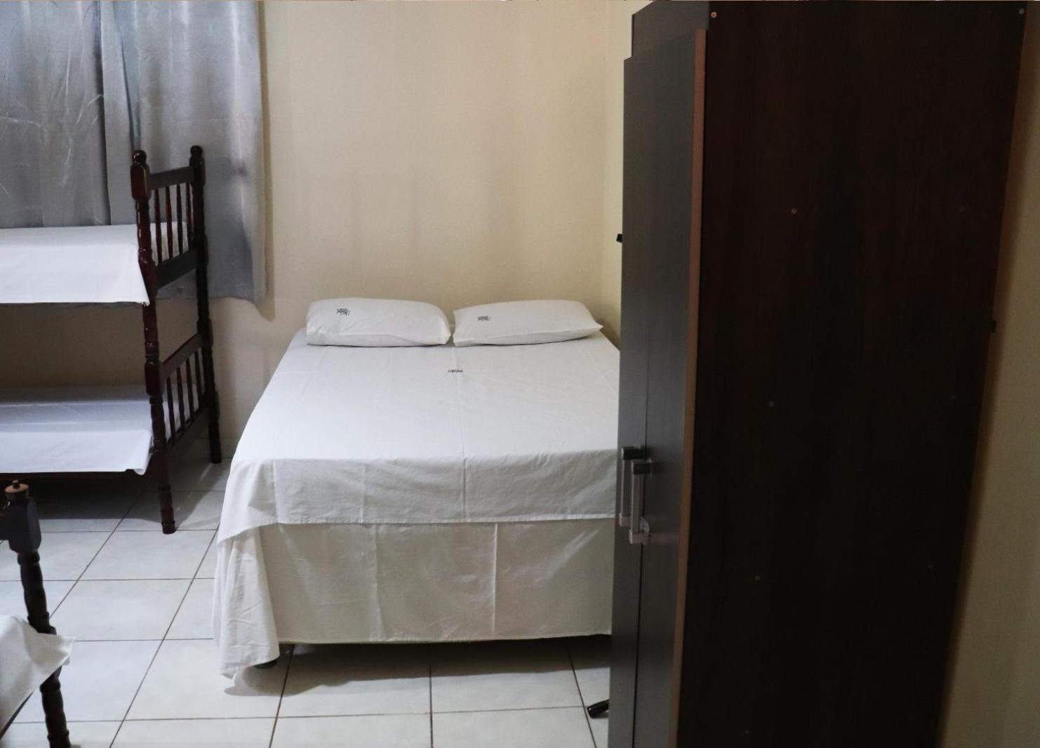 לונדרינה Hotel Gringos מראה חיצוני תמונה