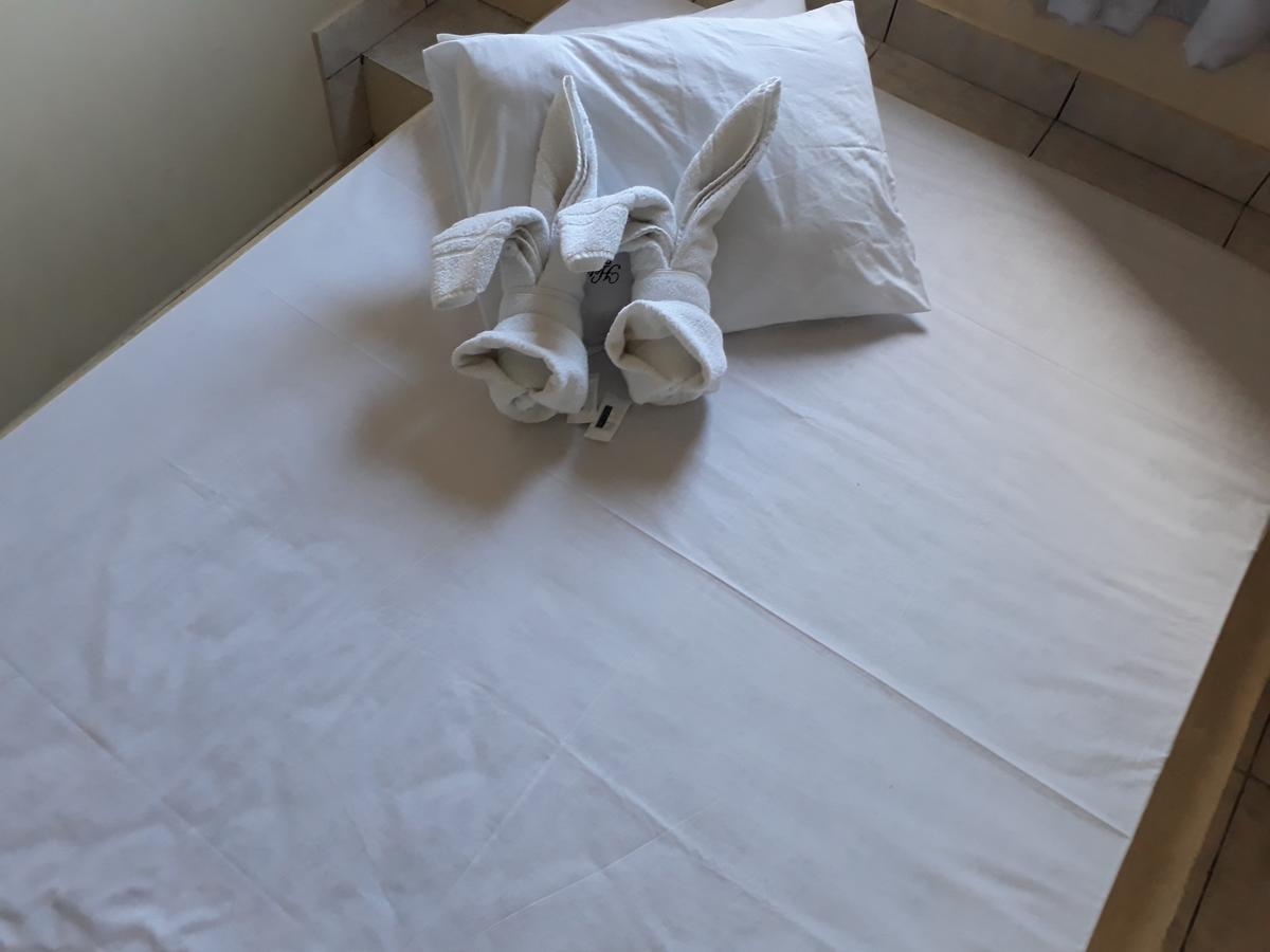 לונדרינה Hotel Gringos מראה חיצוני תמונה